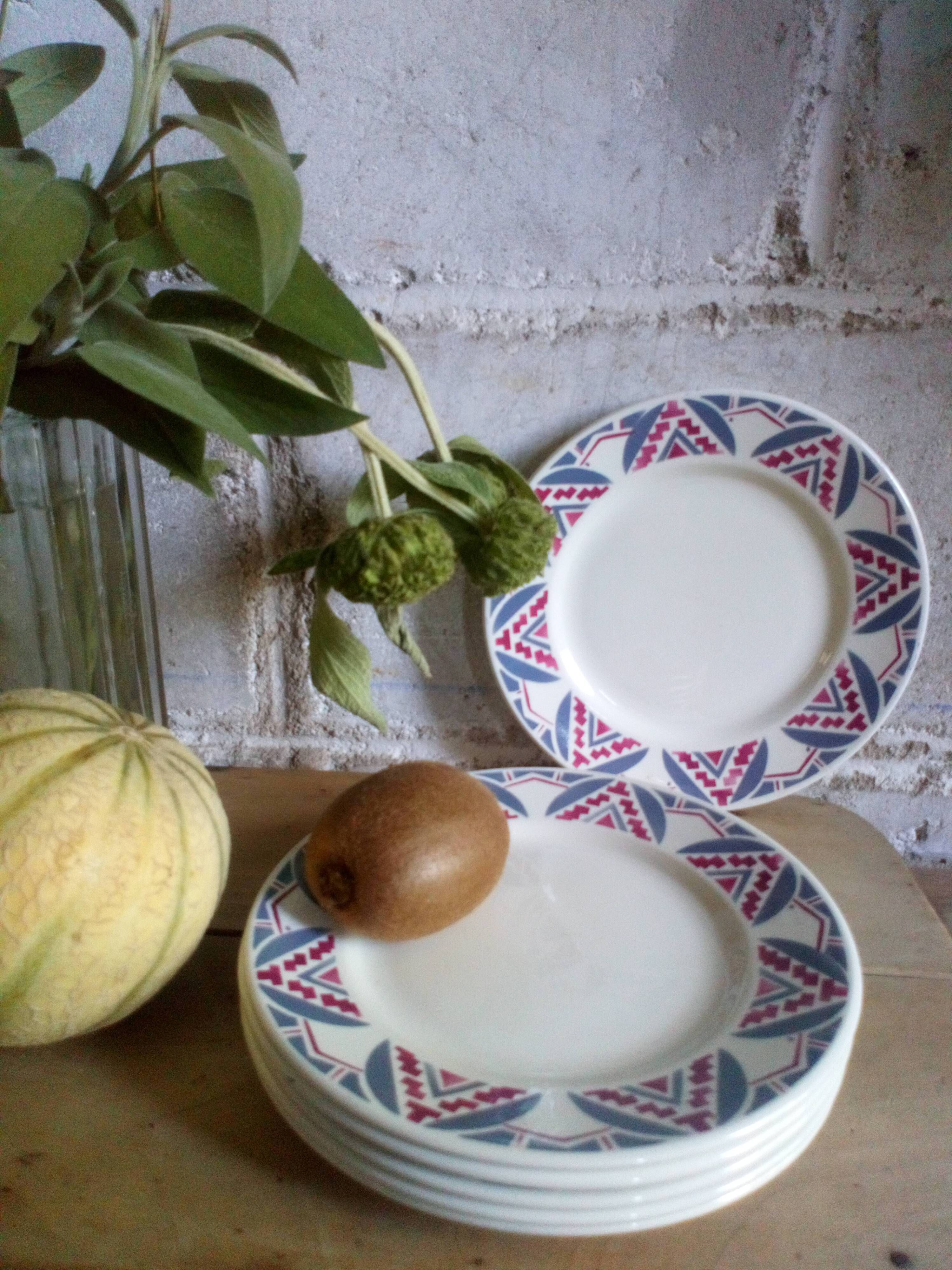 Six dessert plates in Saint-Amand service "Toulouse"