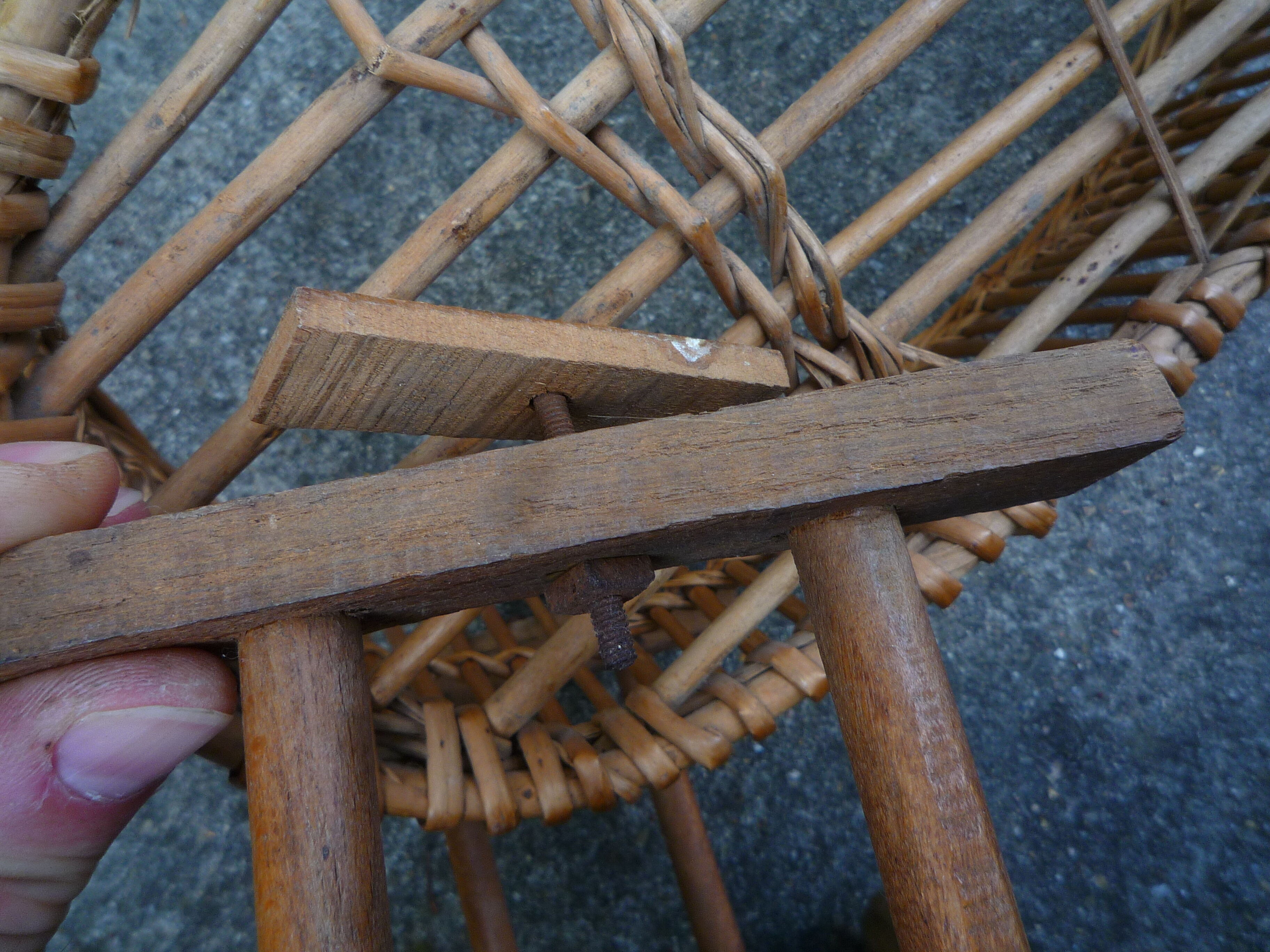 Pram/doll rattan crib, old 1950s toy