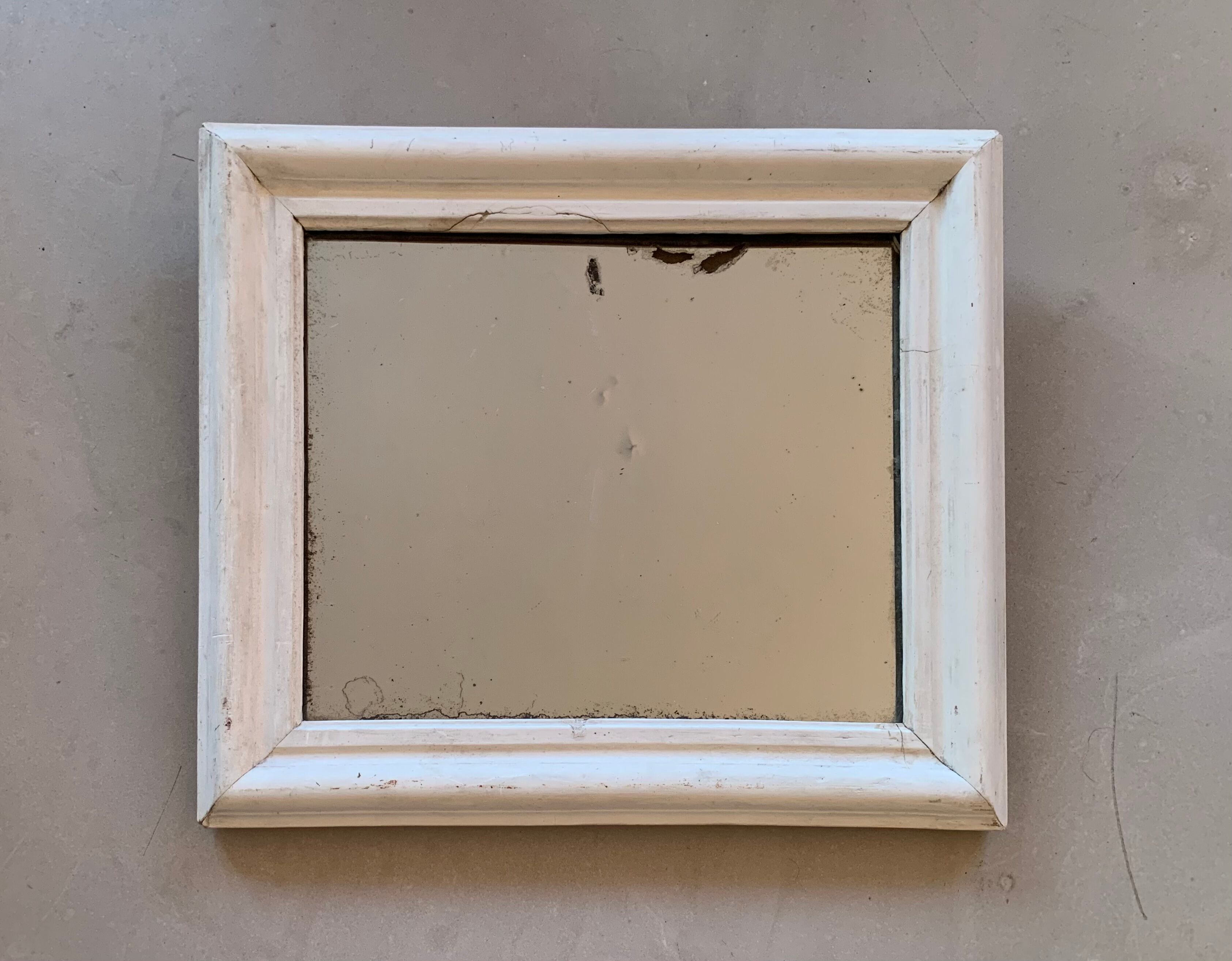 Old stitched mirror 43x37cm