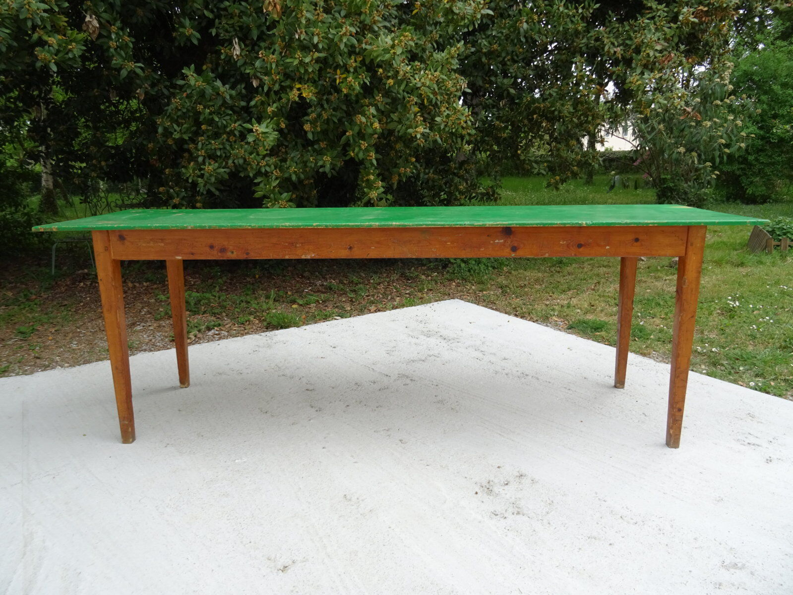 Bistro table 2m20 long