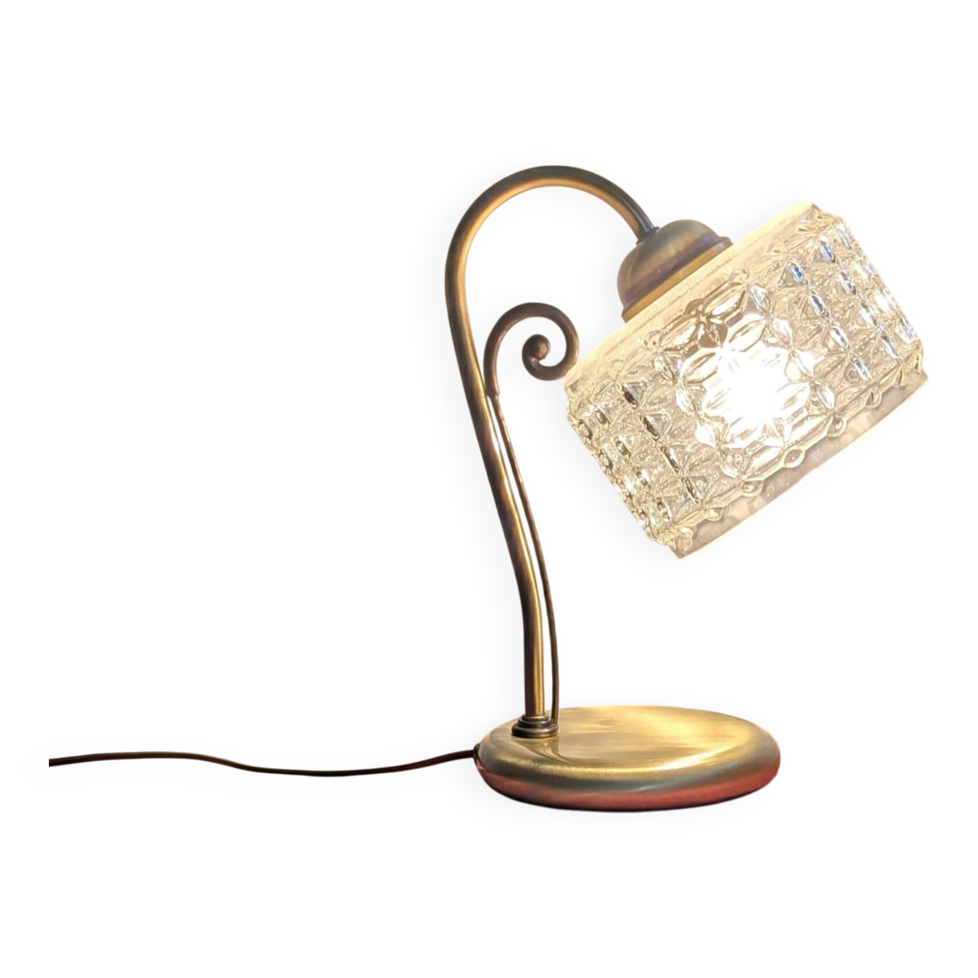 Vintage lamp in brass and cut crystal