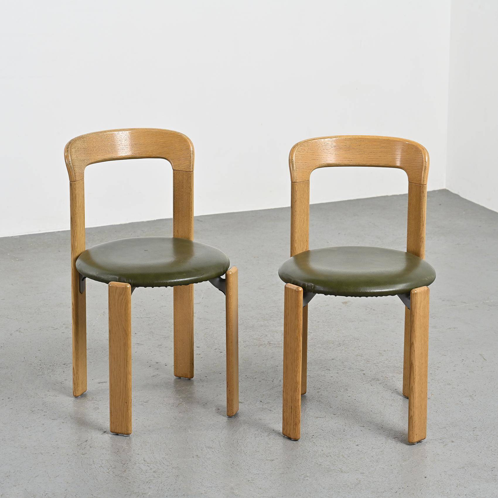 Suite de 4 chaises par Bruno Rey, Dietiker Switzerland