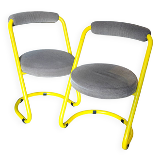 2 Chaises en métal jaune des années 70