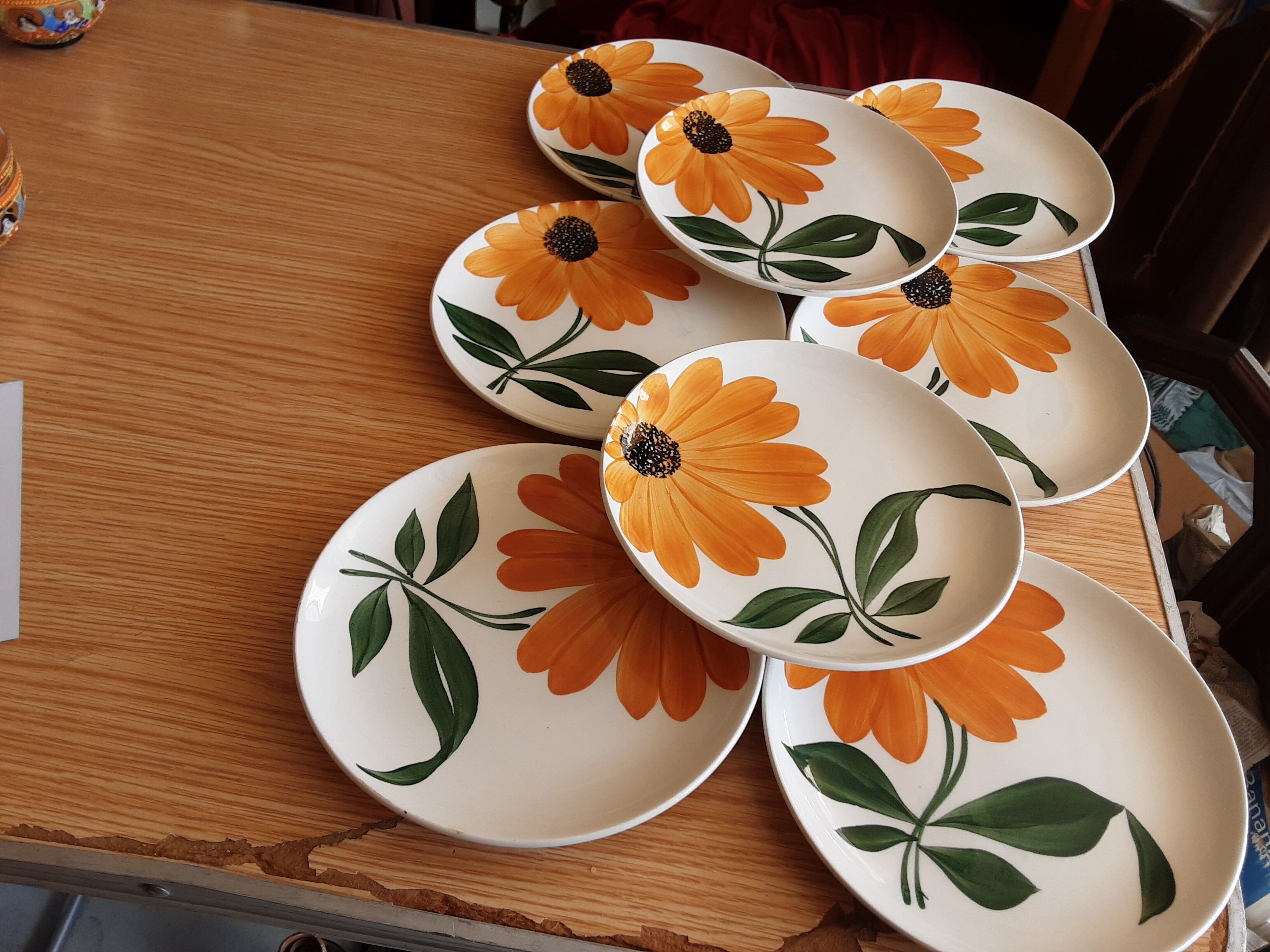 8 vintage Gien dessert plates years 70 orange daisies