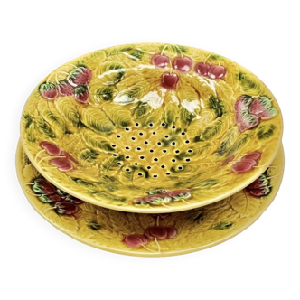 Fruit drainer and its Sarreguemines slip dish early 20th century