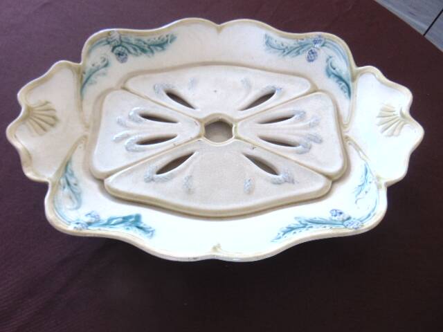 Antique asparagus dish in ceramic – removable drainer – art deco style