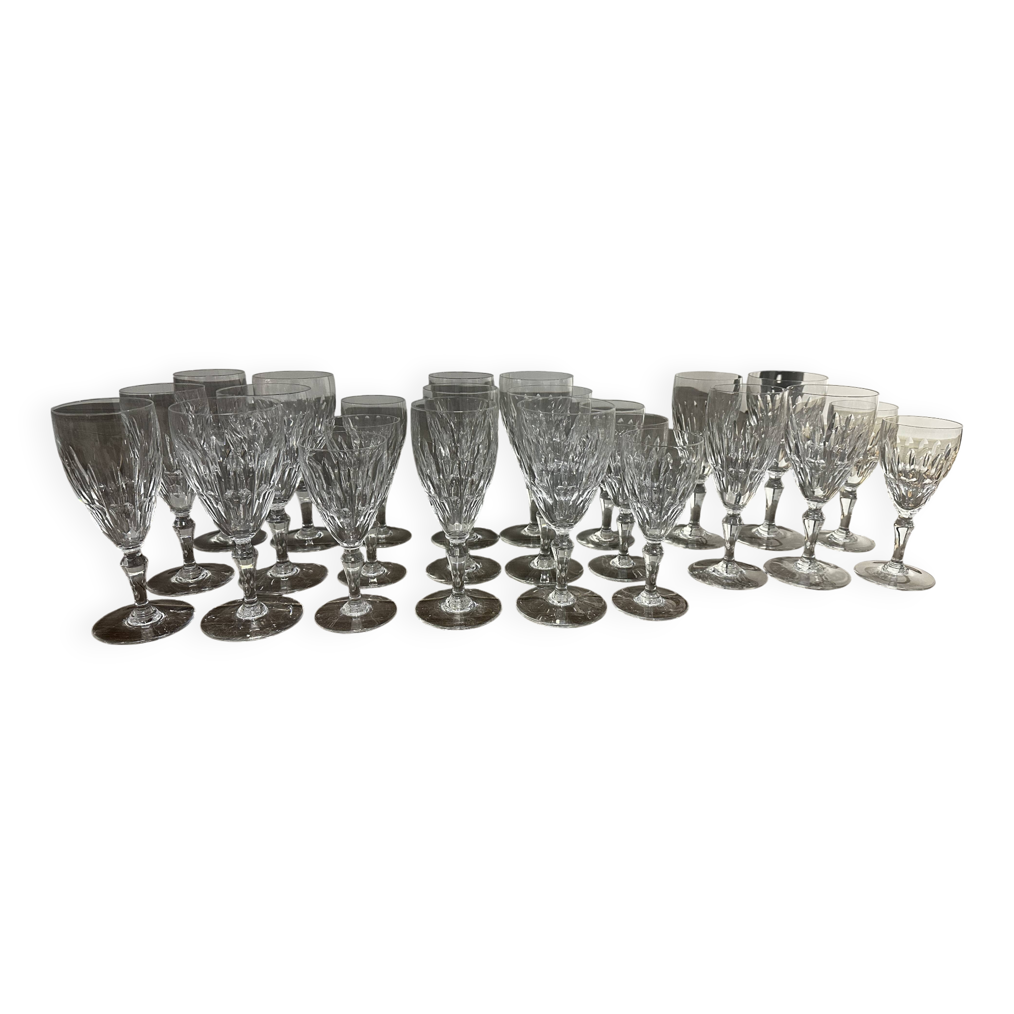 Service 24 old Baccarat glasses Deauville model