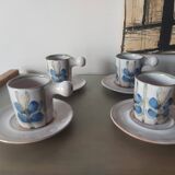 Set of 4 vintage cups