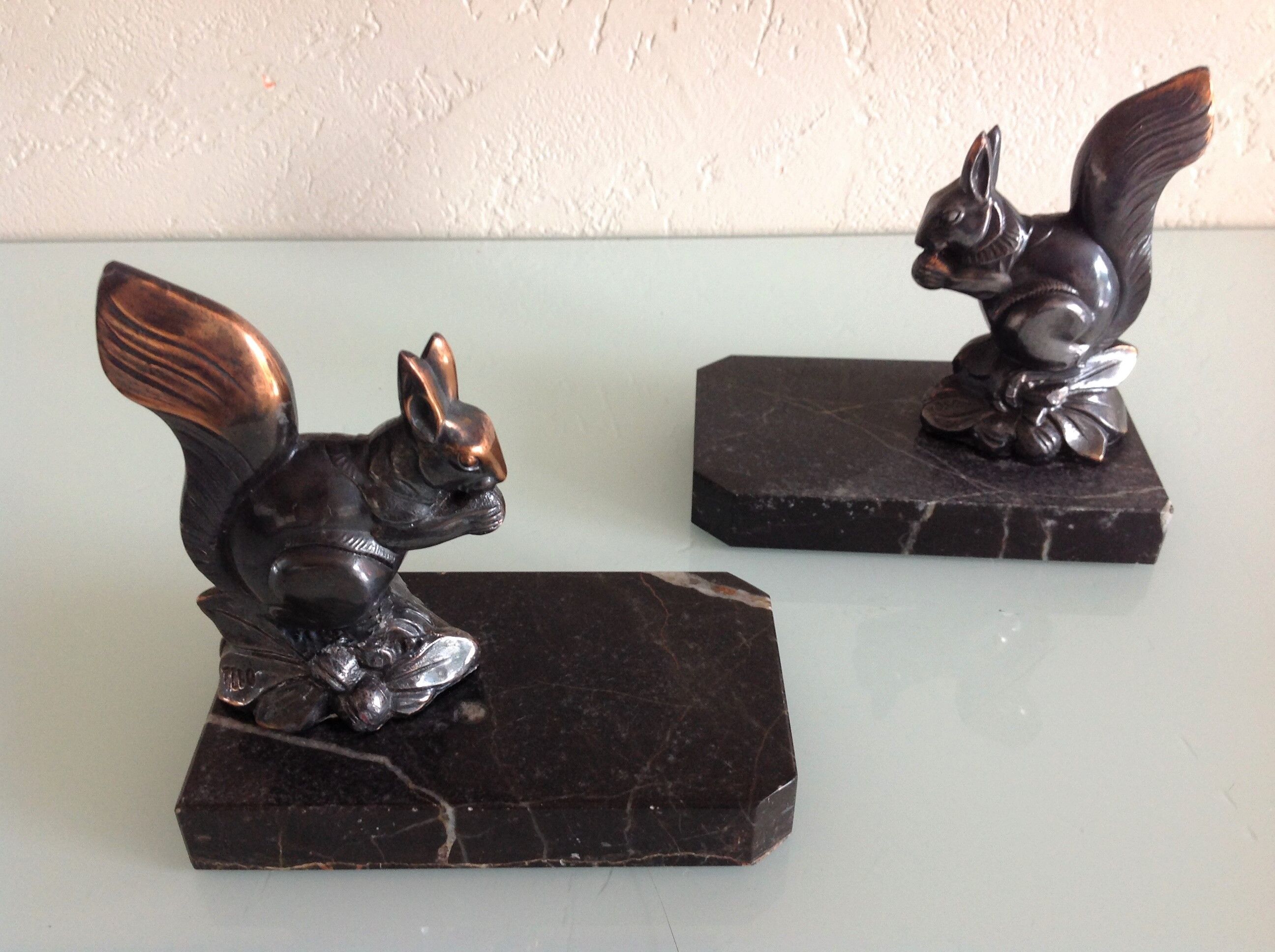 Bookebds ecureils by Tedo style art deco years 30-40