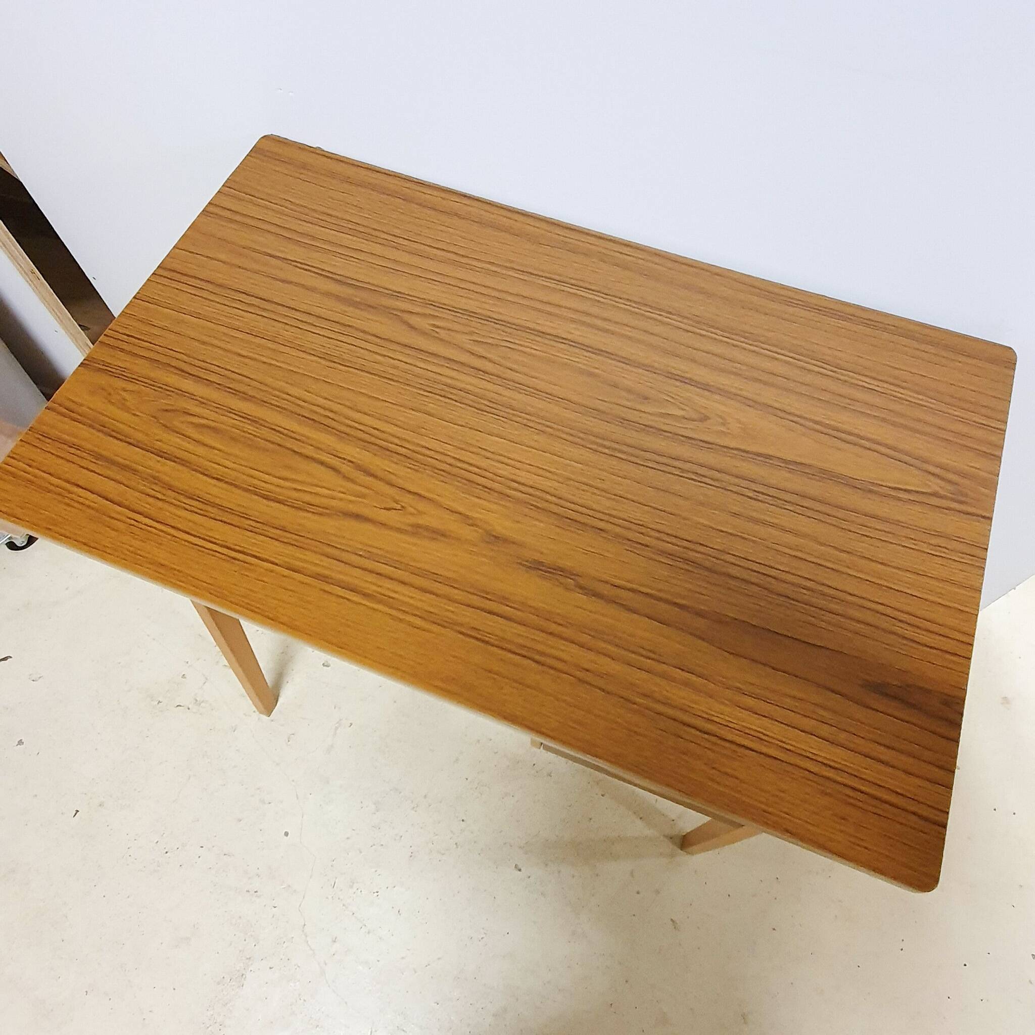 Bureau vintage bois et formica