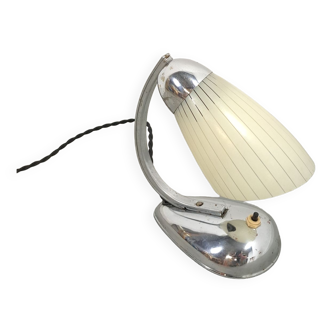 Lampe avec base chromée et abat-jour en verre lait lampe de table vintage