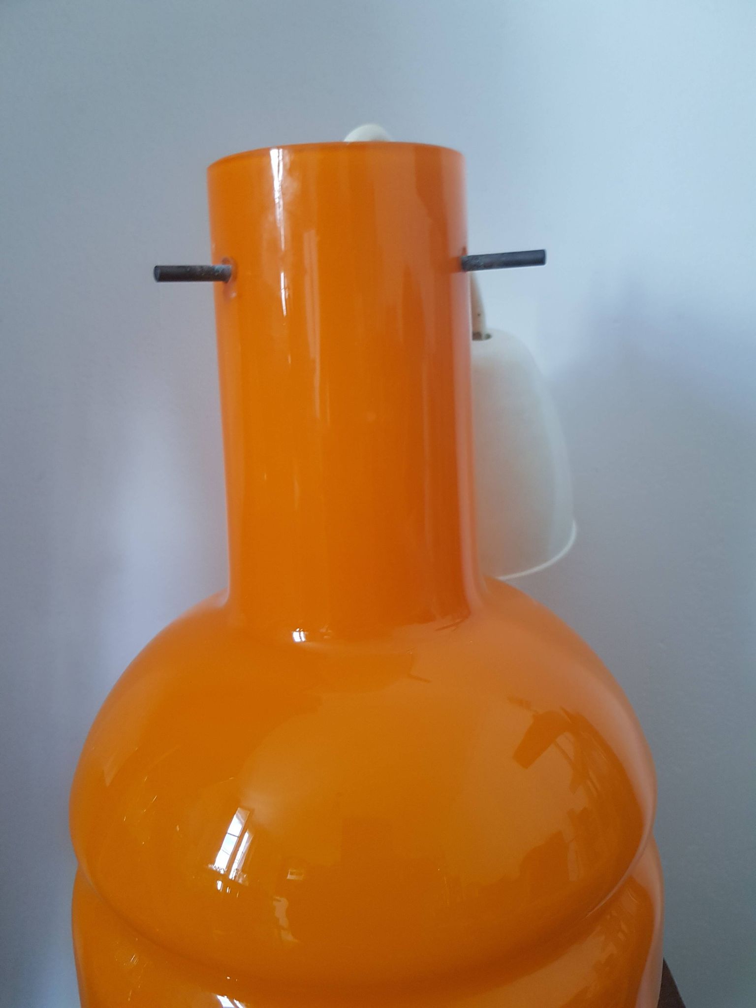 Suspension vintage orange