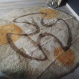 Vintage wool round carpet