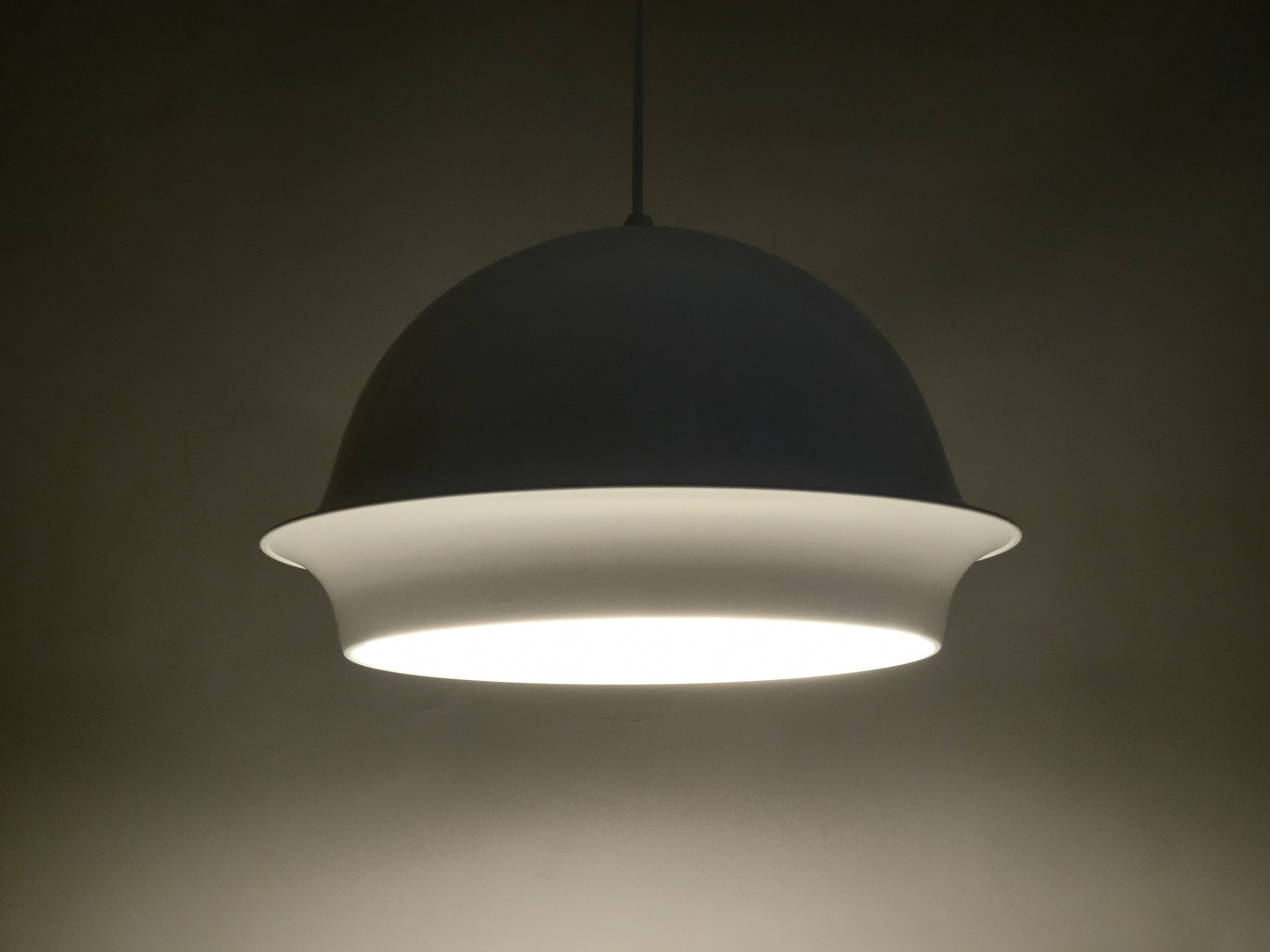 Lampe à suspension bredaryd vintage des années 1970 par börje claésson et kenneth bringzén.