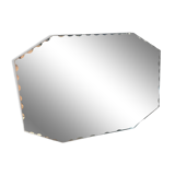Pyramid mirror