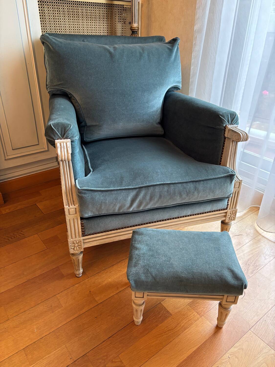 Bergère armchair