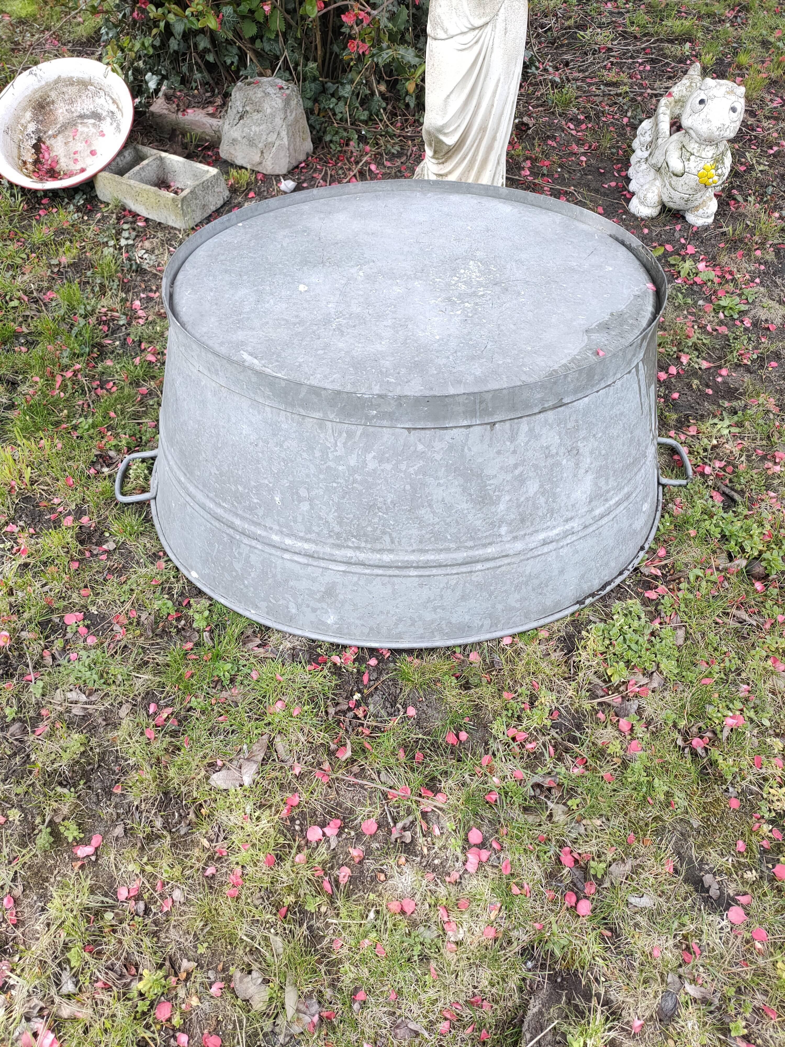 Bassine en zinc