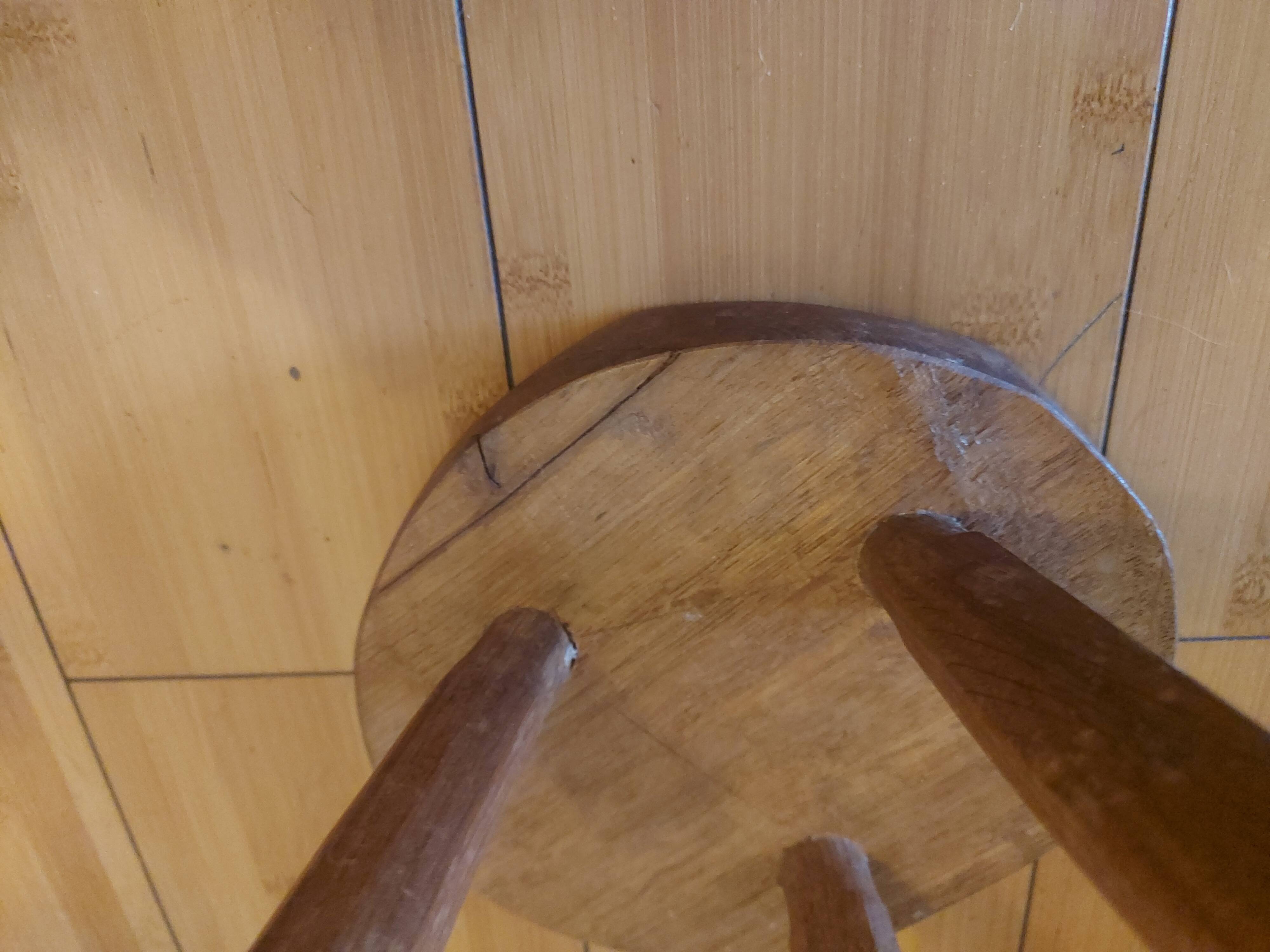 Tabouret tripode de vacher pour enfant