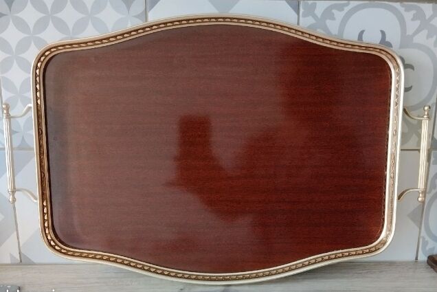 Serving tray