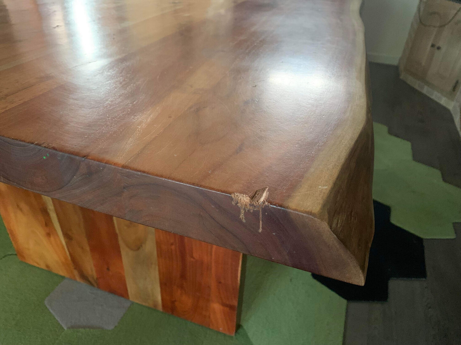 Solid acacia table