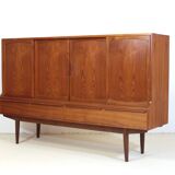 Henning Kjaernulf high sideboard