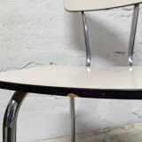 Chaise en formica