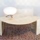 Table basse Roche Bobois forme œil en travertin 1970/80