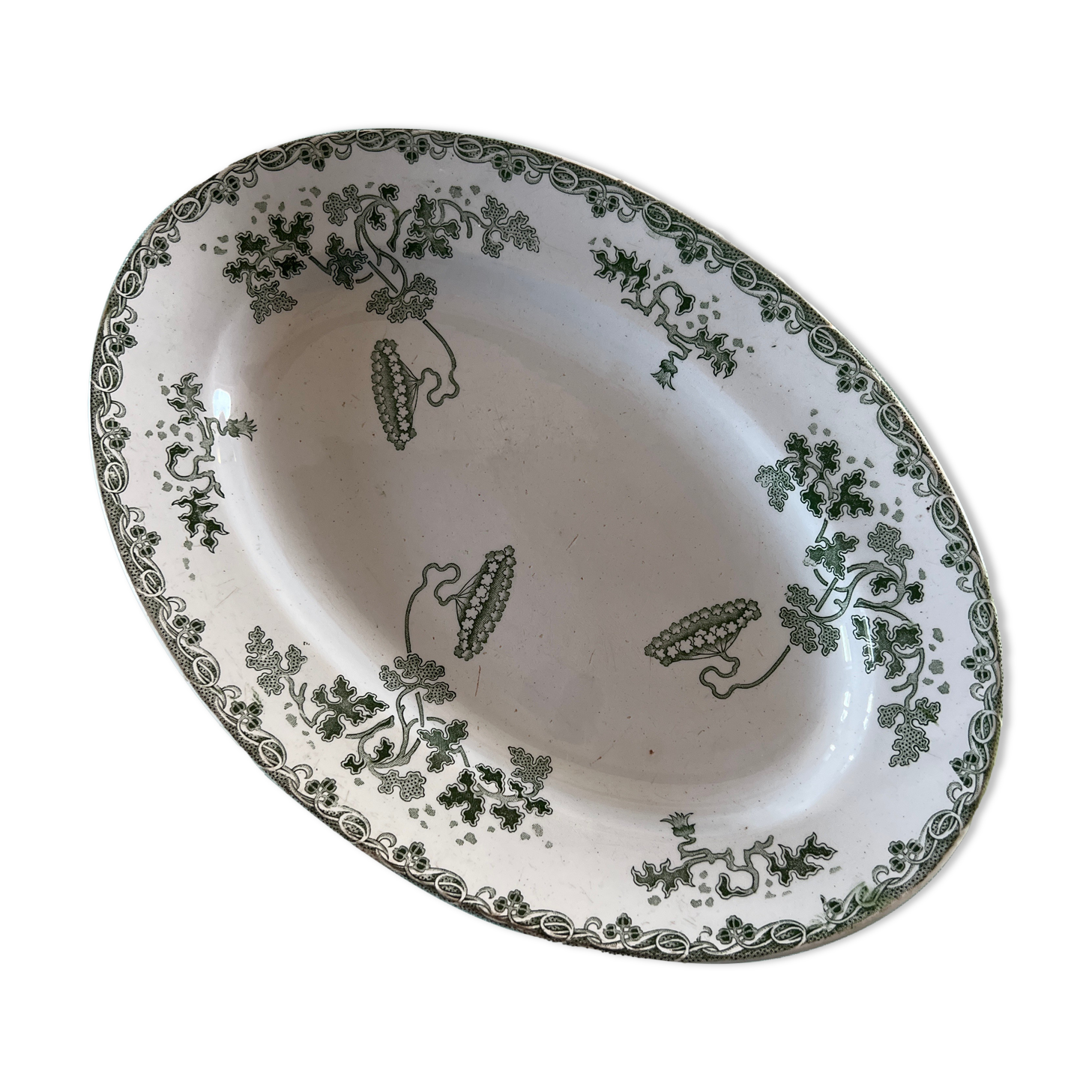 Plat ovale terre de fer fleurs Saint Amand