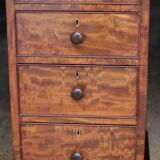 Exceptional: pair of Gillows of Lancaster chiffoniers (circa 1830)