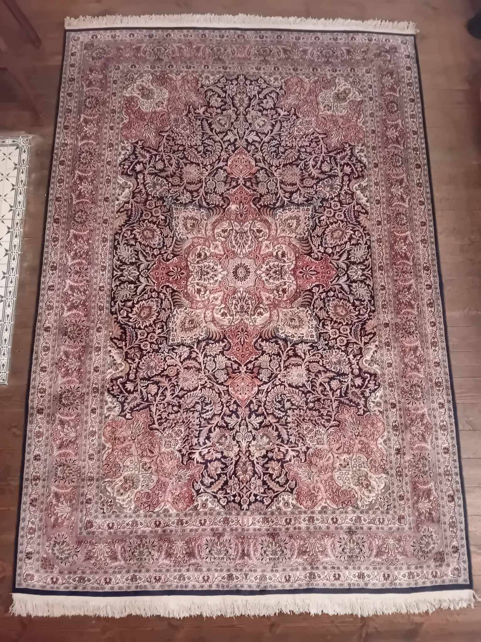 Handmade silk cashmere rug 282×186cm