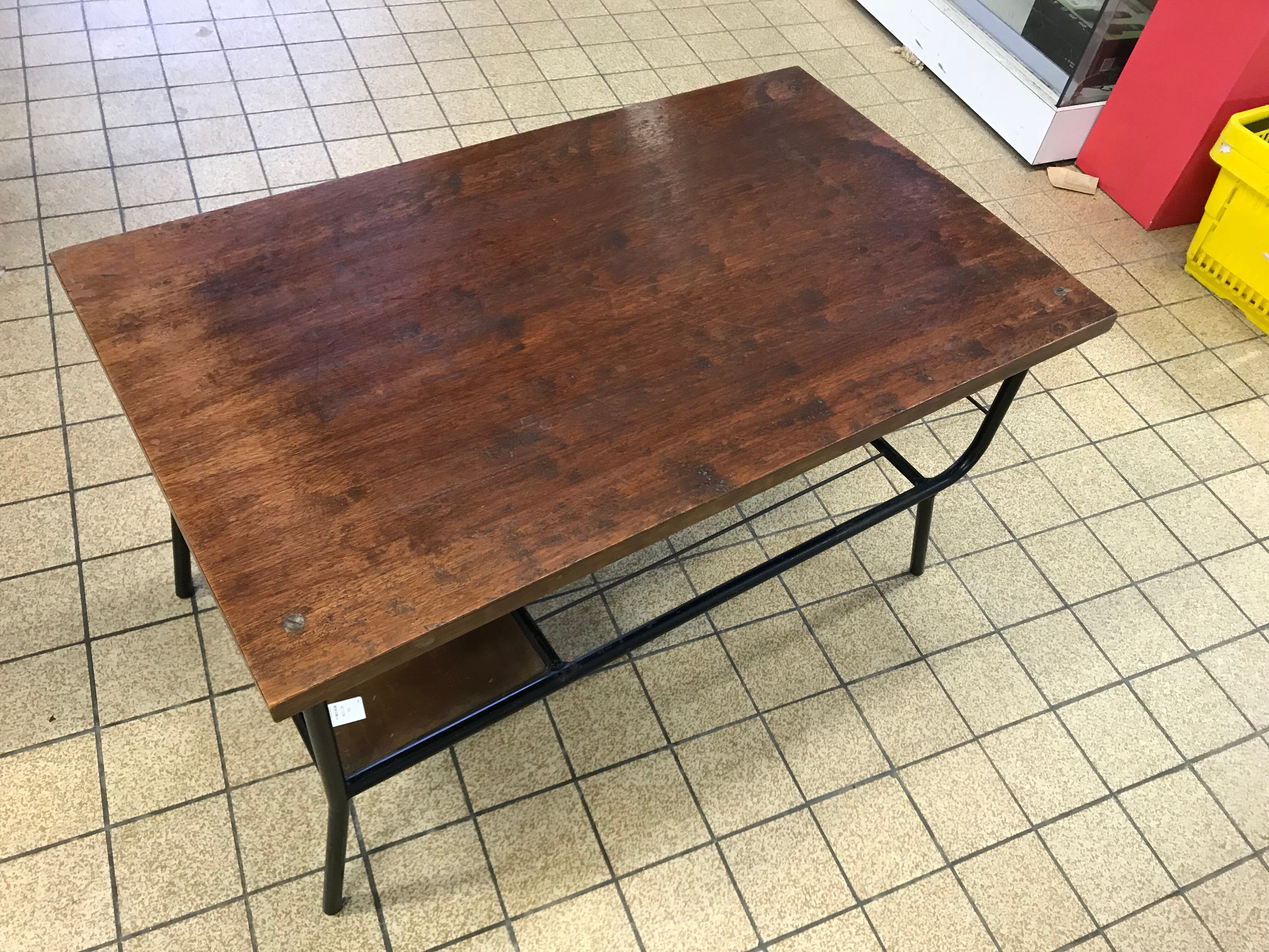 Table low vintage