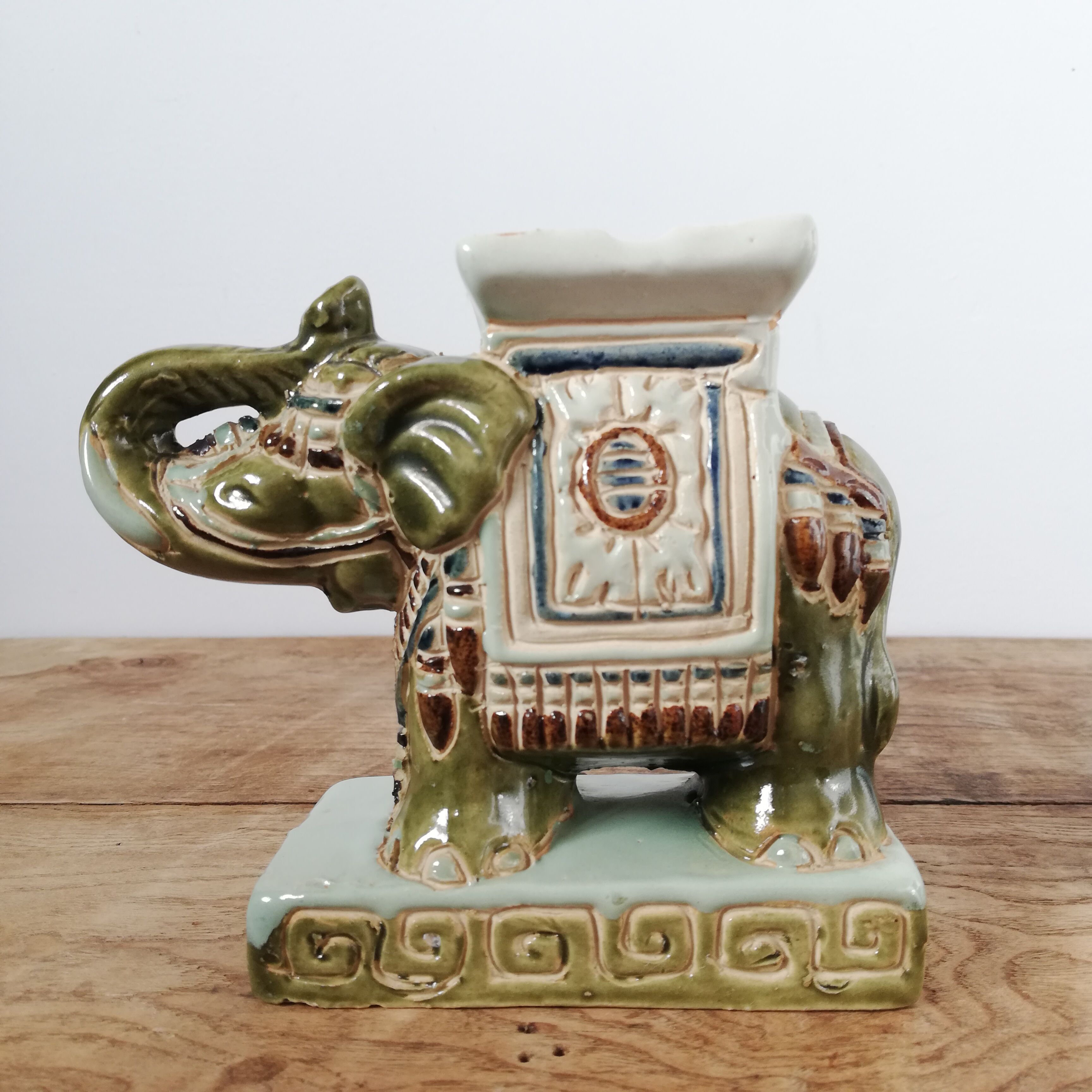 Ceramic elephant, green