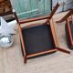 Chaises scandinaves, pied compas, skaï
