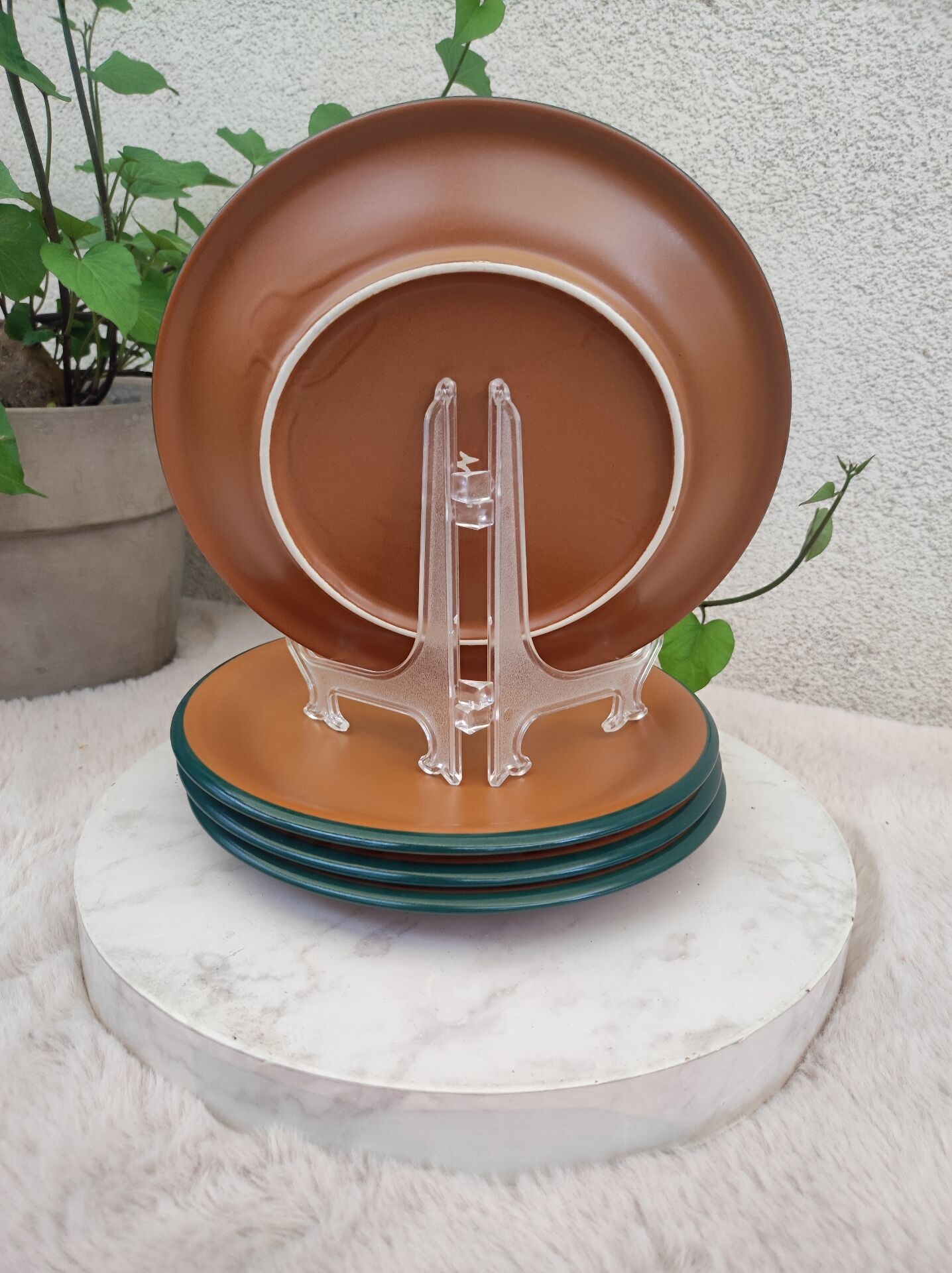 Assiettes à dessert en grès
