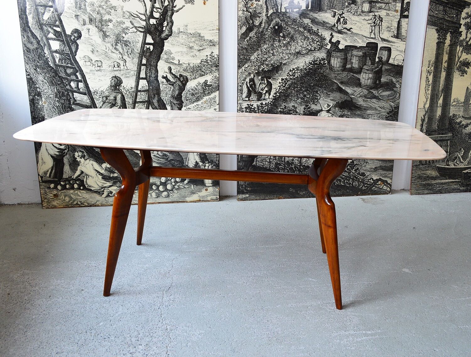 Italian dining table with sculptural beech base and pink marble, 1950s