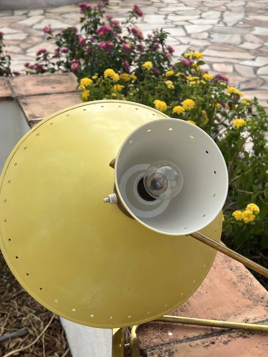 Diabolo wall lamp lunel yellow in the style of René Mathieu Guariche, star sheet metal.