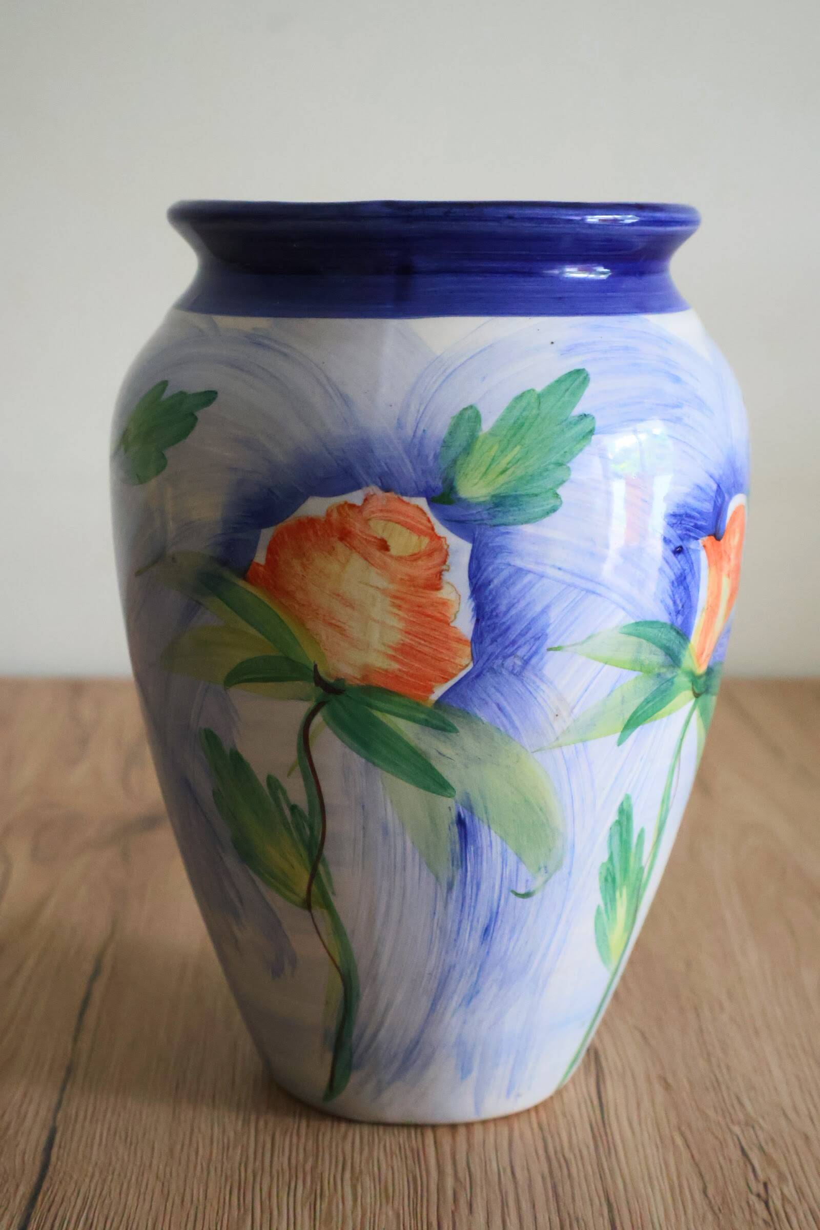 Vase à fleurs en céramique décor floral