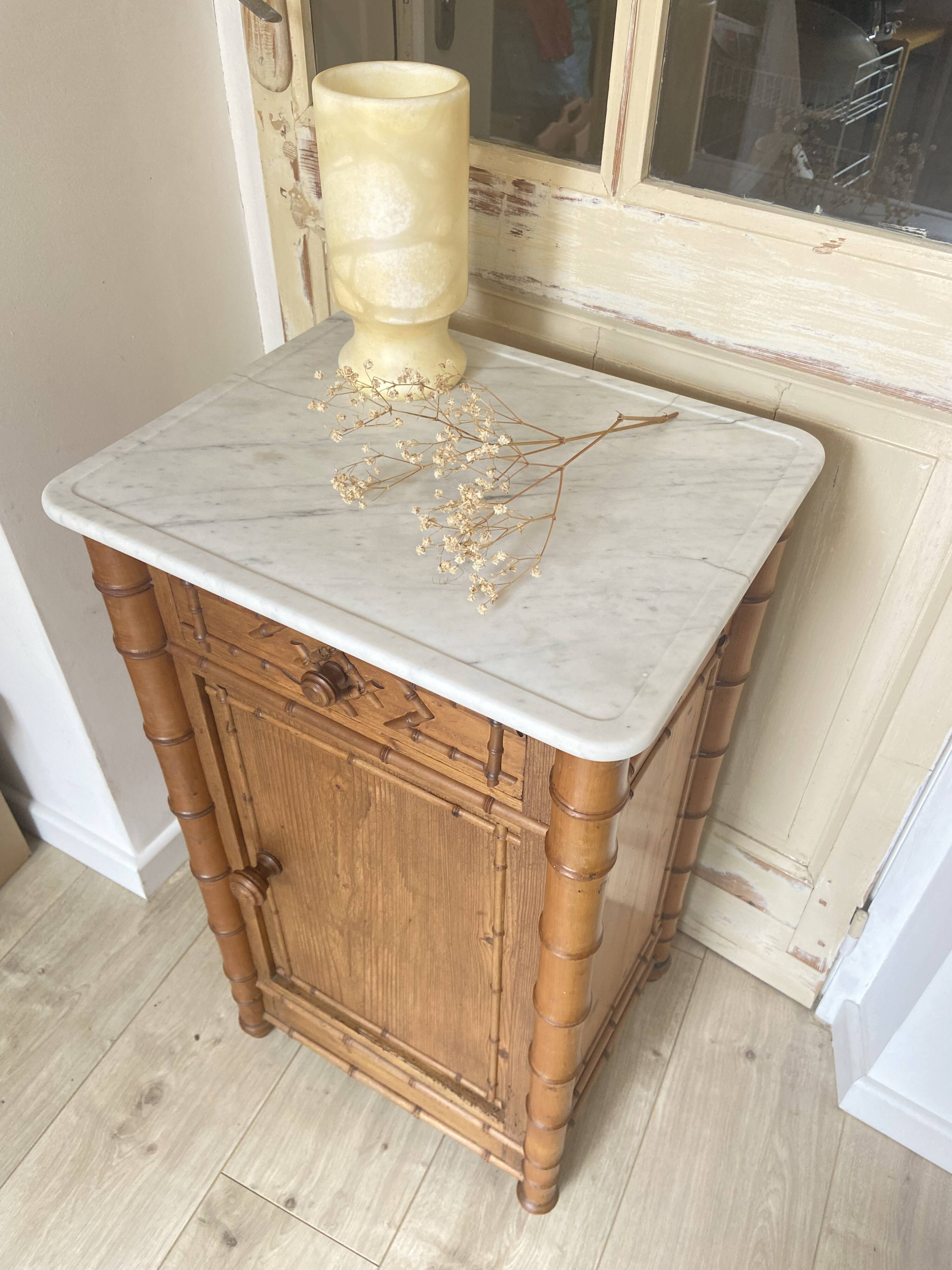 Bedside table / nightstand in pitchpin pine wood and bamboo with marble top