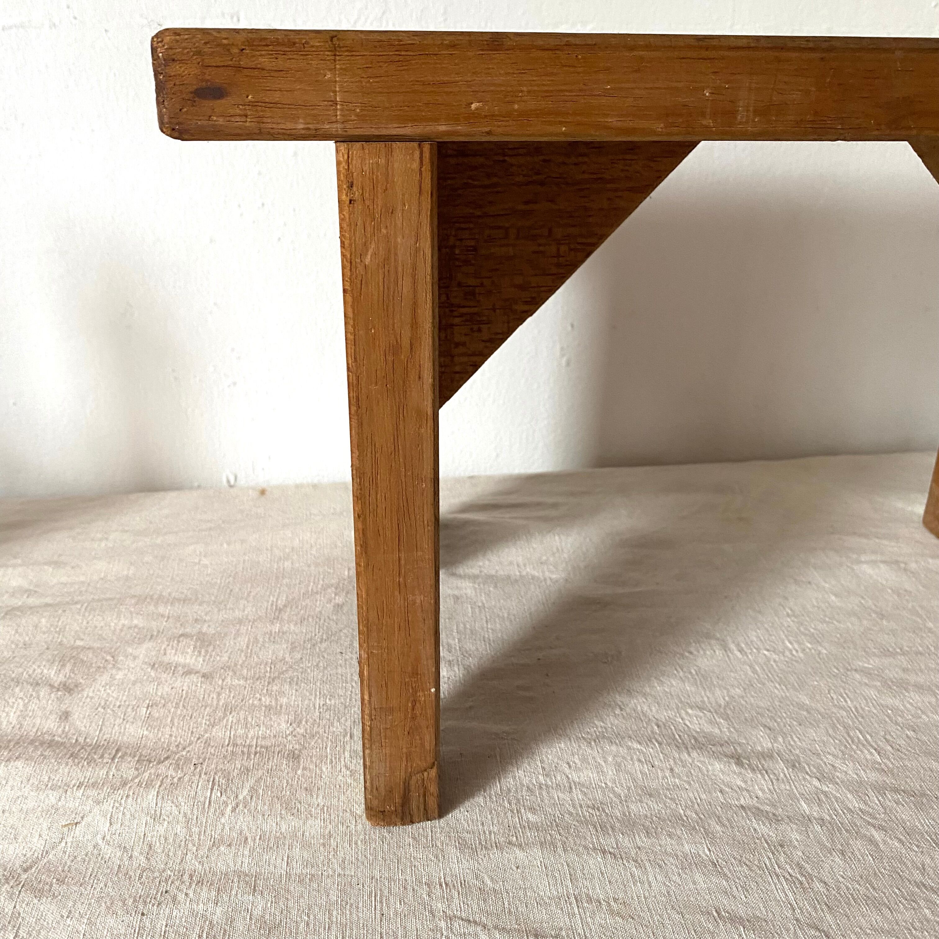 Low stool or plant holder