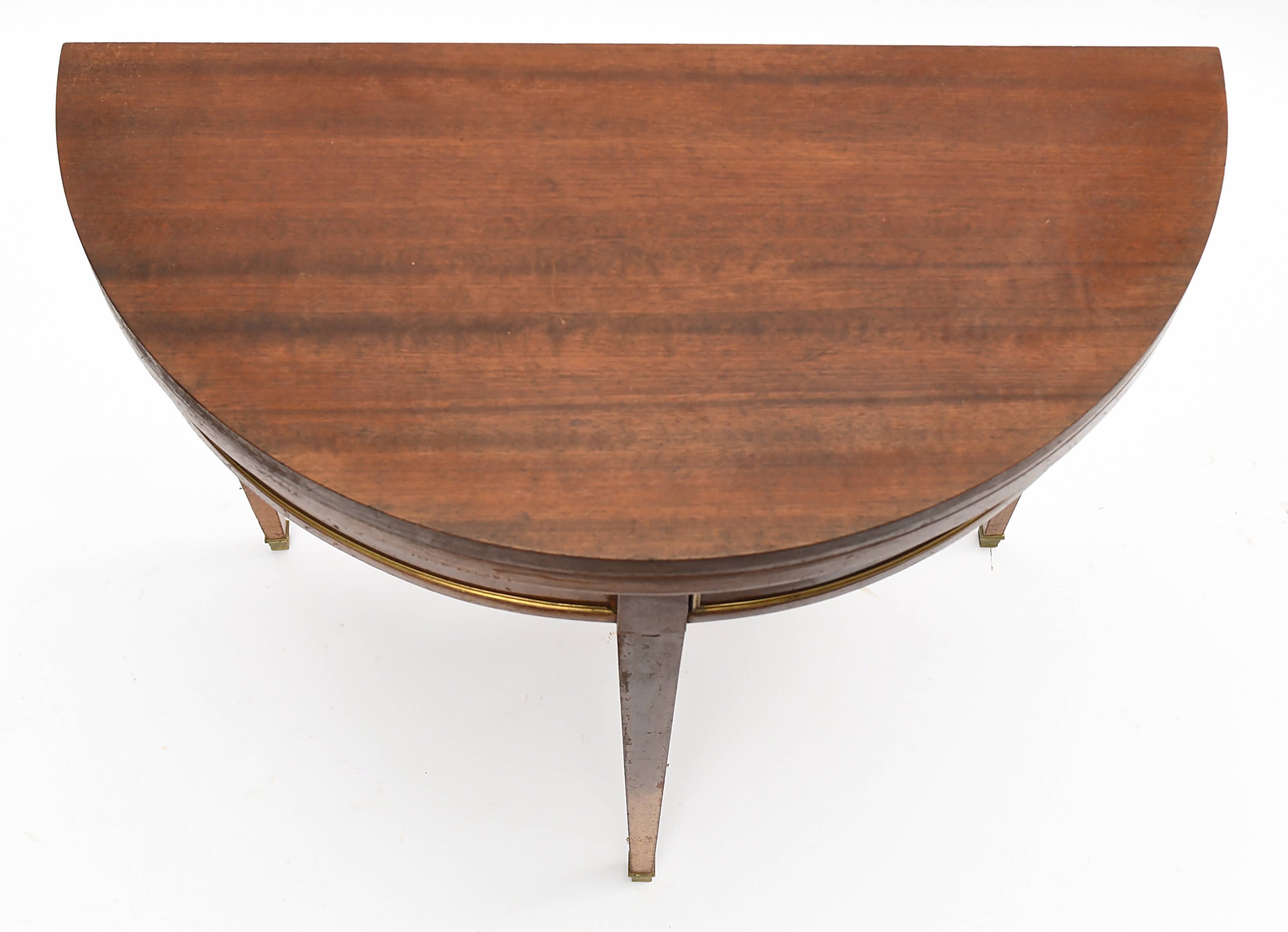 Half-moon shaped games and lounge table