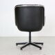 Chaise de bureau pivotante en cuir de Charles Pollock pour Knoll, années 1980