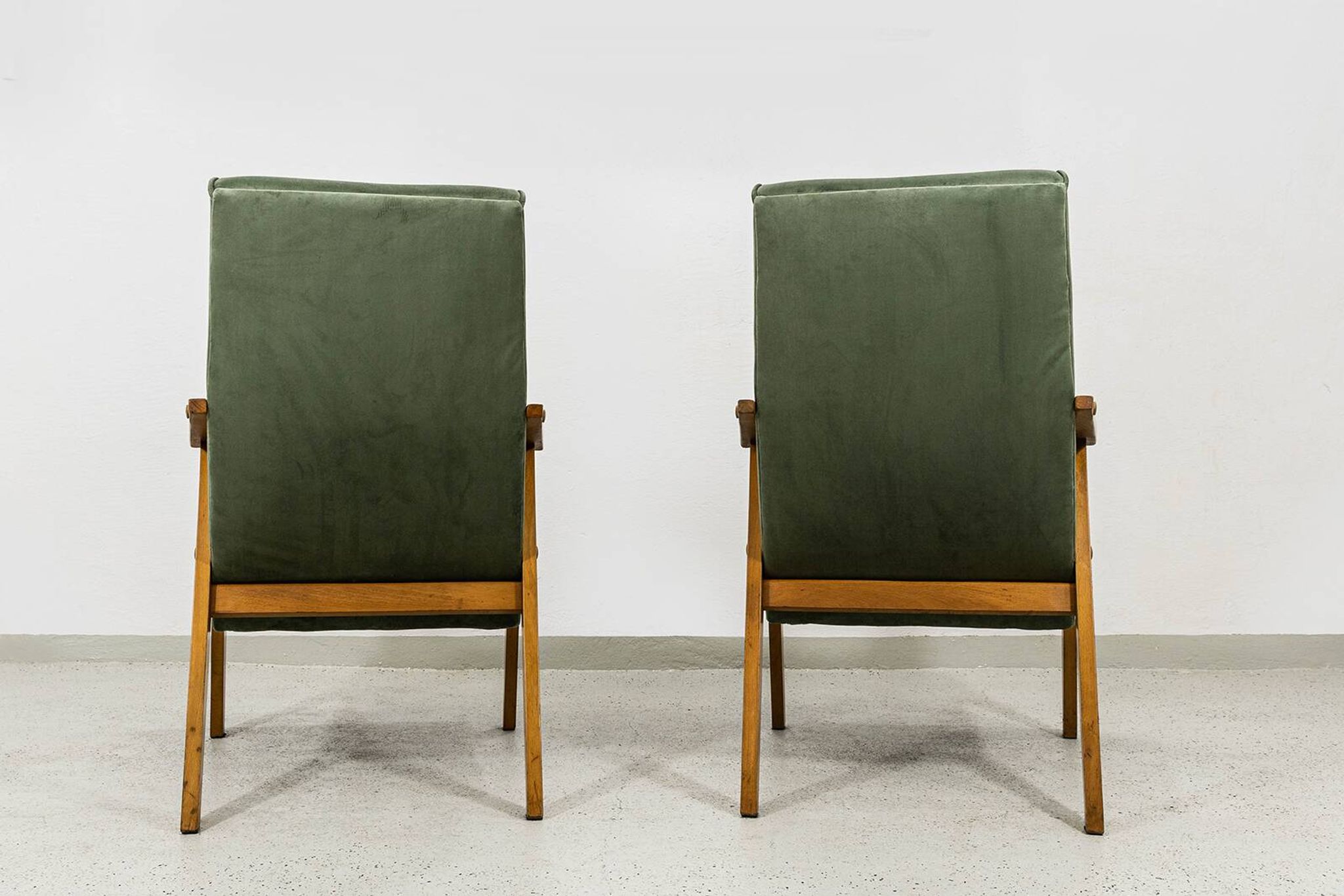 Mid-Century armchairs by Edmund Homa Gfm 18, Poland, 1960s, set of 2