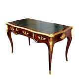 Bureau en marqueterie et bronze doré signé rinck à paris