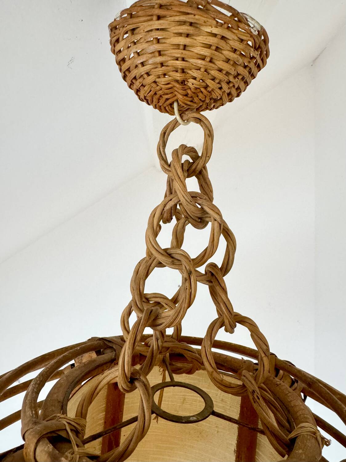 Suspension cage en rotin vintage