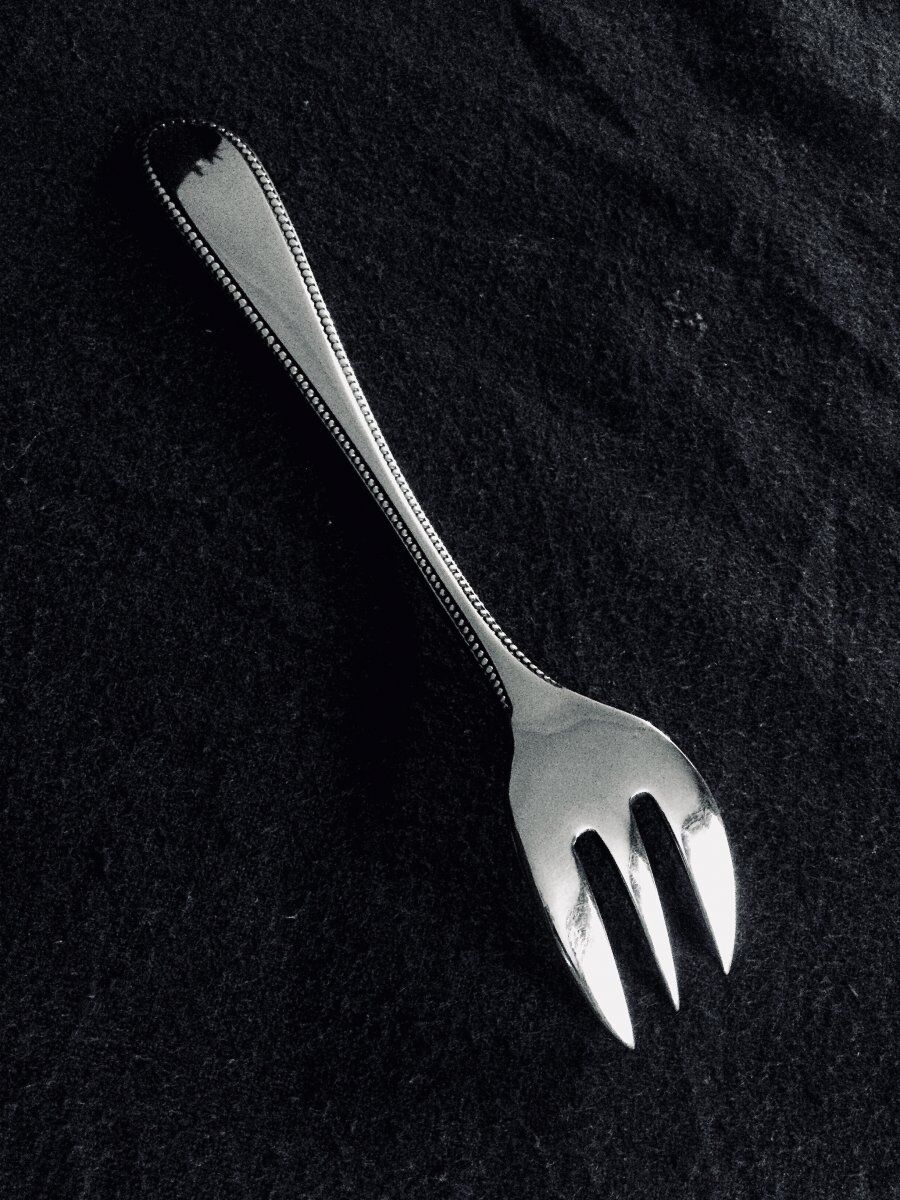 12 pearl oyster forks