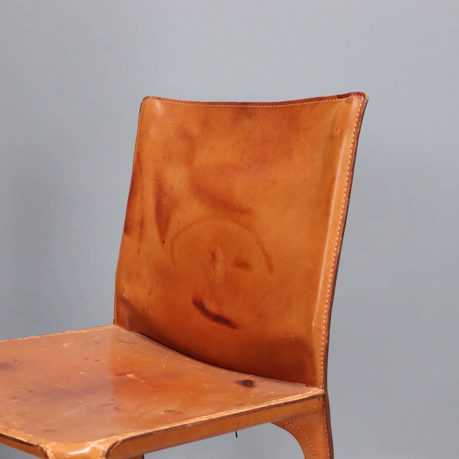 Cassina Cab 412 chairs designed by Mario Bellini in leather, Italy, 1980s.