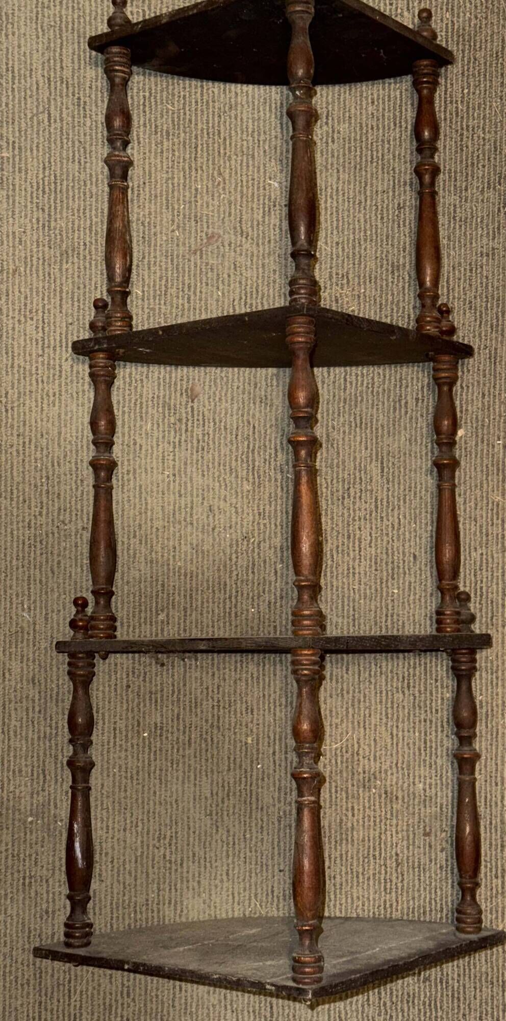 corner shelf wood_dismantlable_1900-1930