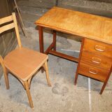 Desk and its baumann chair