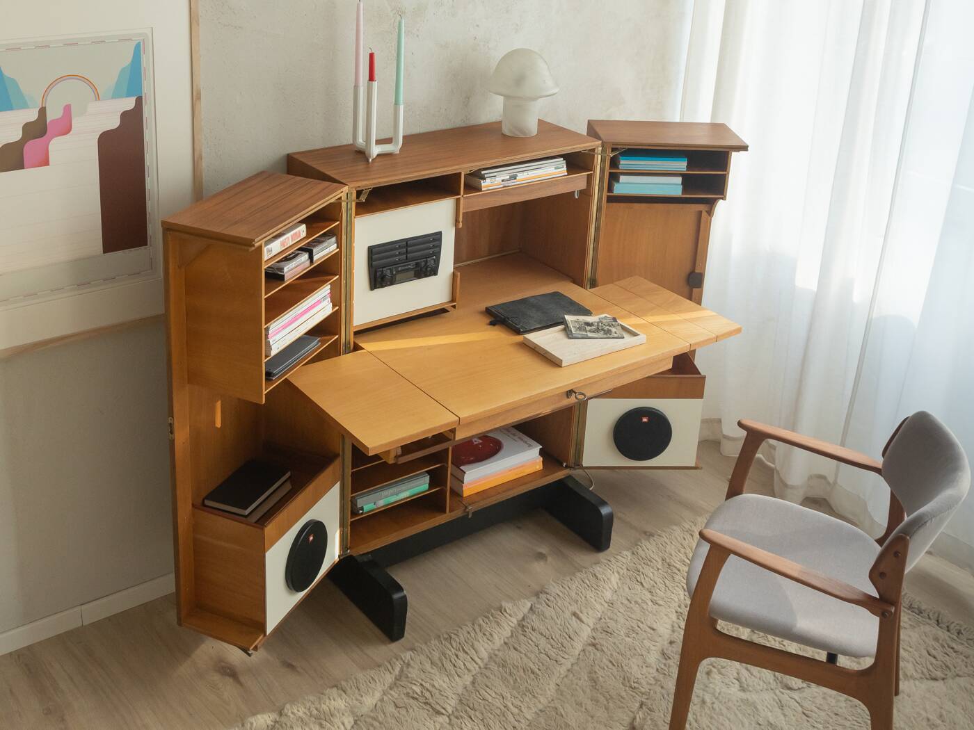 1950s Bureau