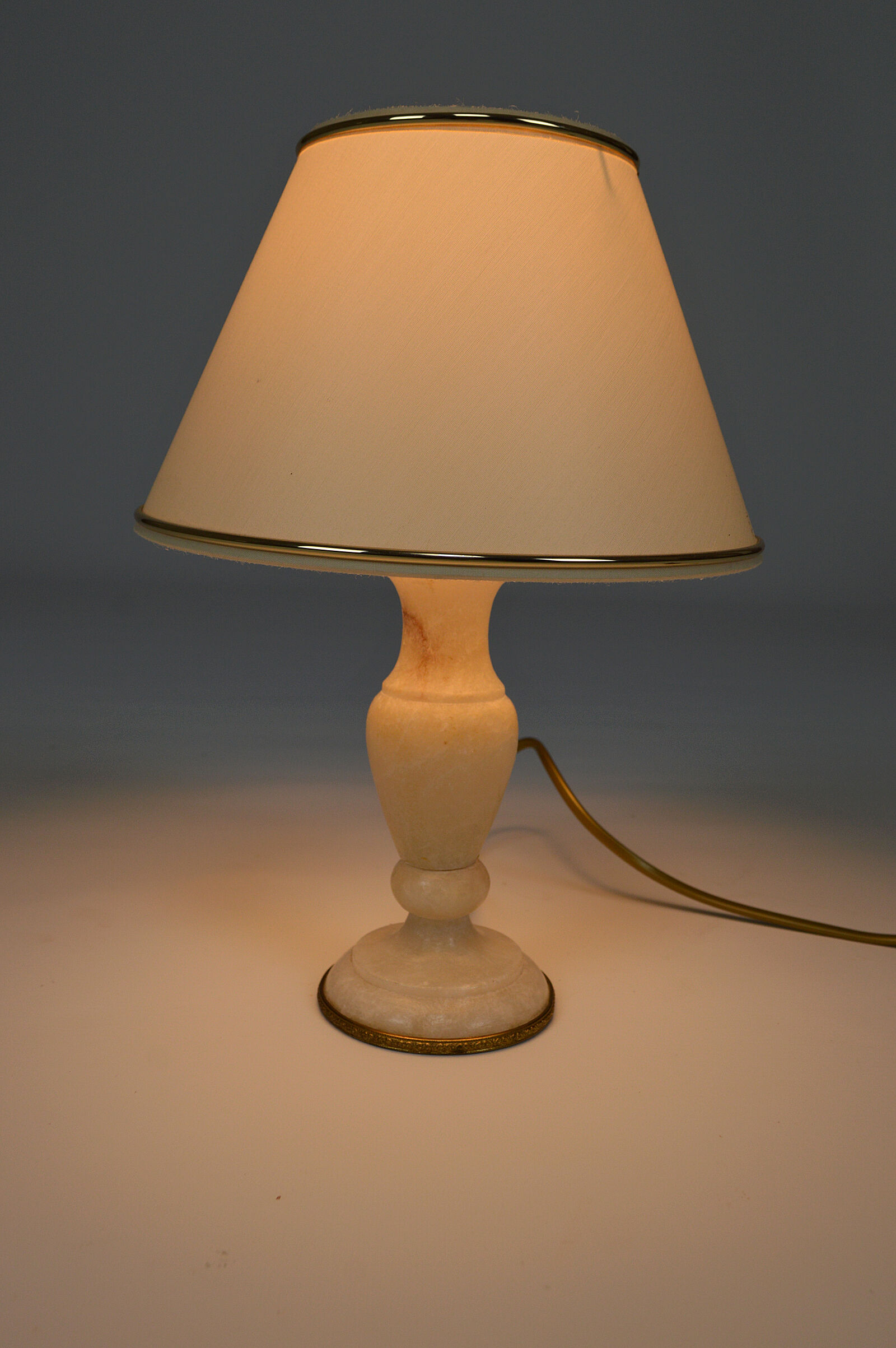 Lampe italienne en marbre blanc, vers 1920